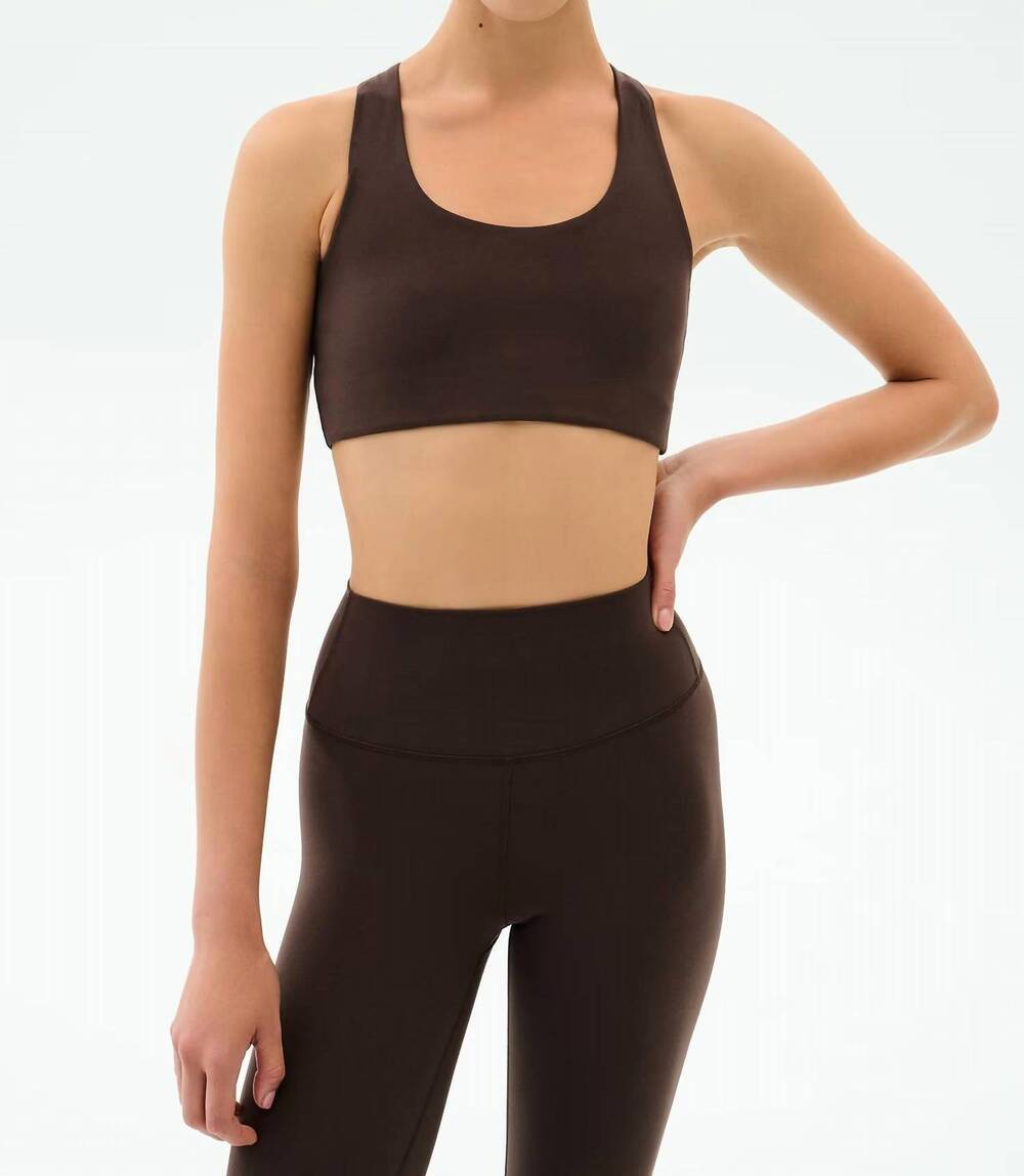 NEW SPLITS59 sara airweight bra in dark chocolate